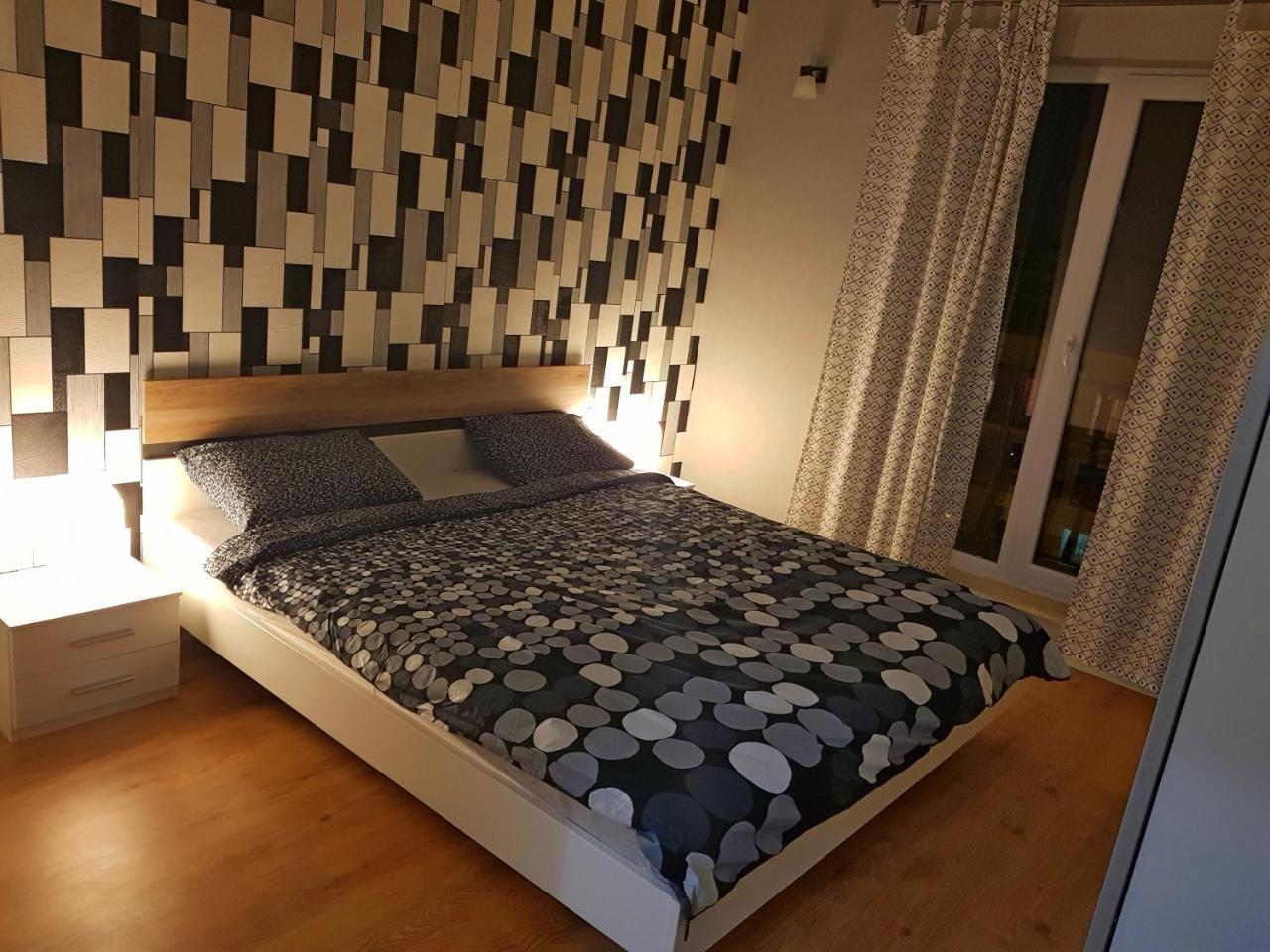 Modern Apartment With Pool In North Bucharest Cretuleasca المظهر الخارجي الصورة