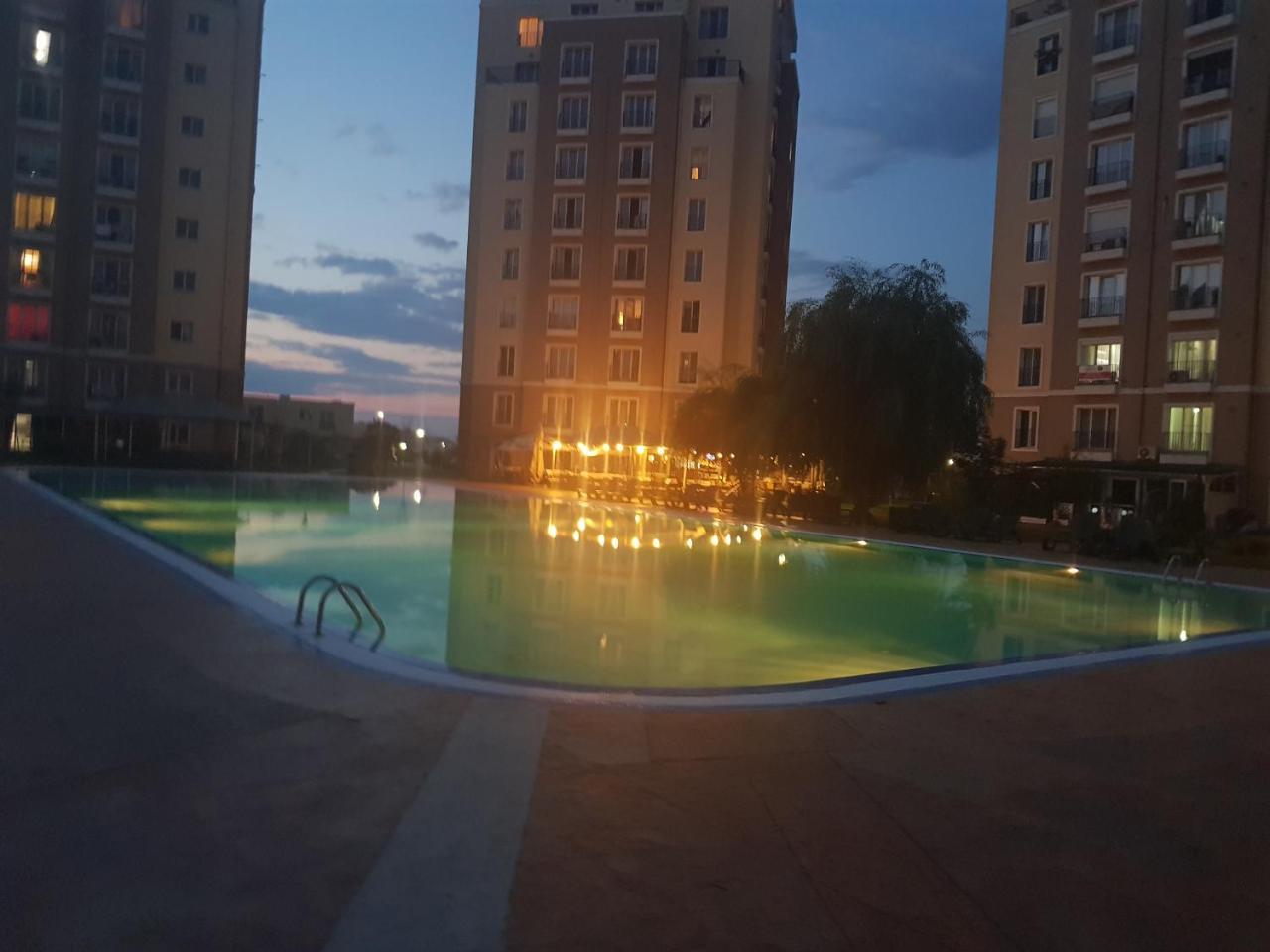Modern Apartment With Pool In North Bucharest Cretuleasca المظهر الخارجي الصورة